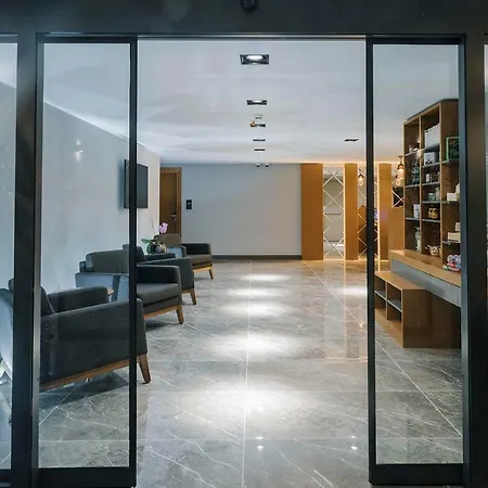 Beyaz Butik 2*